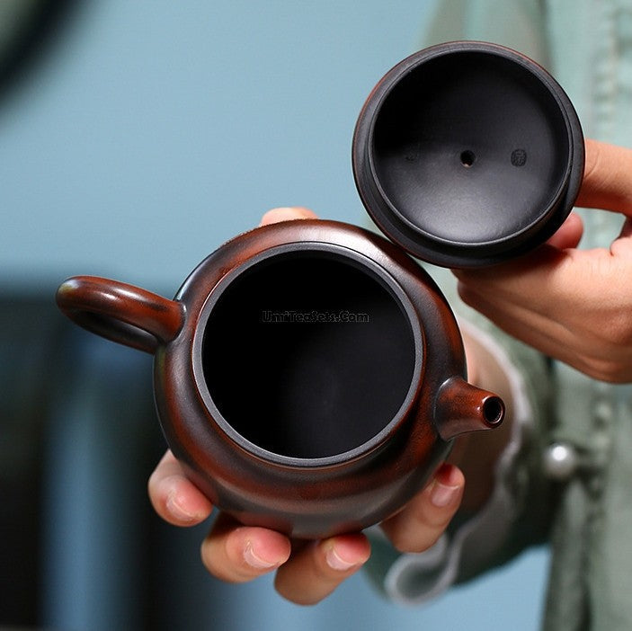 Nixing Clay Teapot – Dezhong Style Yixing-Style 220ml